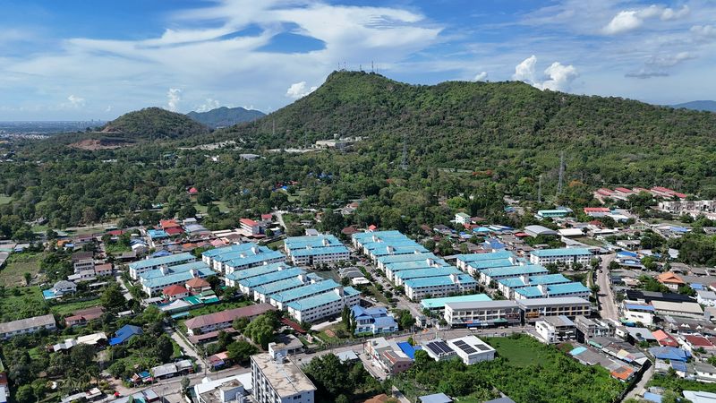 ที่ดินพร้อมสิ่งปลูกสร้าง ทำเลดีน่าลงทุน ซอยเขาแต่งอ่อน-ห้วยยายพรหม 22