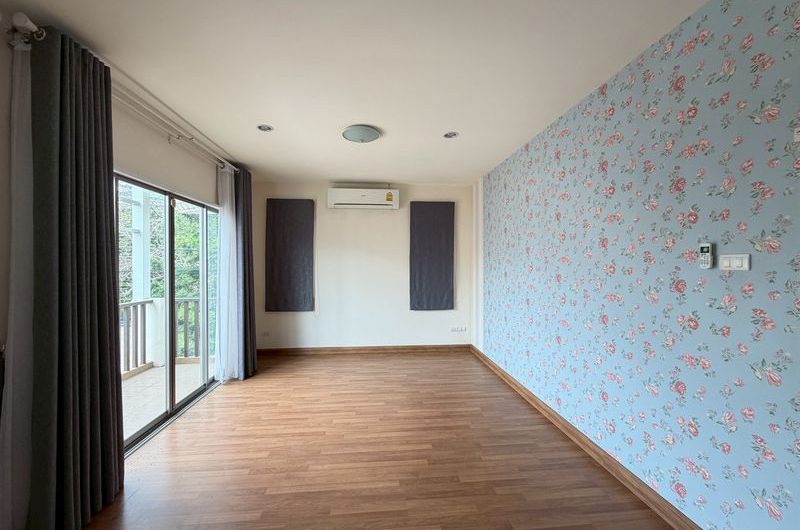 Selling a used detached house in Sriracha. Excellent location, quality project, Magnolia Village.