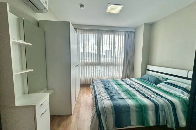 Ready-to-move-in condo for sale, Ladda Condo Ville, Sriracha. Attractive price!