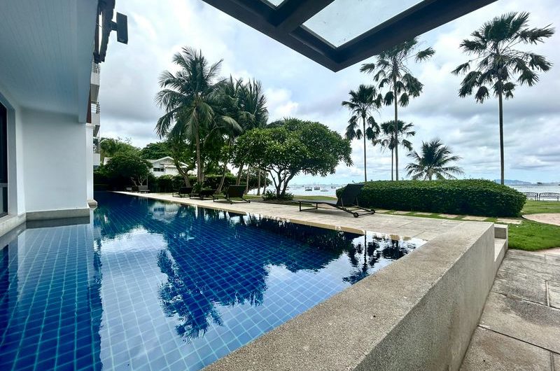 ปล่อยเช่าคอนโดติดทะเล Golden Coast ศรีราชา ทำเลดี ใกล้เซ็นทรัล