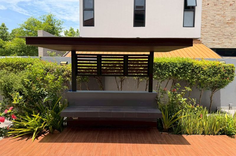 ขายบ้านเดี่ยวบางแสน ชลบุรี สไตล์Modern Tropica โครงการหรูนคราทรัพย์