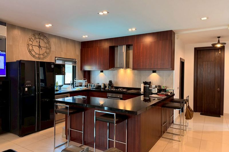 ขายบ้านเดี่ยวบางแสน ชลบุรี สไตล์Modern Tropica โครงการหรูนคราทรัพย์