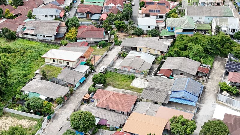 ขายที่ดินแปลงสวย ทำเลดี ศรีราชา–หนองค้อ 10 รูปแปลงสี่เหลี่ยมผืนผ้า