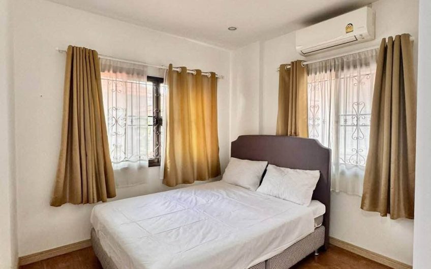 Detached house for rent in Amporn Place Village, Na Phrao, Si Racha great location.