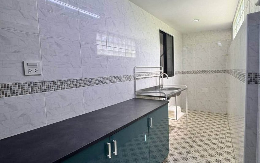 Detached house for rent in Amporn Place Village, Na Phrao, Si Racha great location.