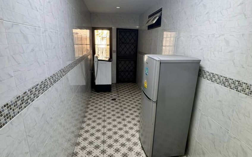 Detached house for rent in Amporn Place Village, Na Phrao, Si Racha great location.