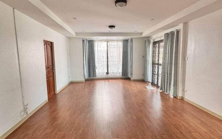 Detached house for rent in Amporn Place Village, Na Phrao, Si Racha great location.