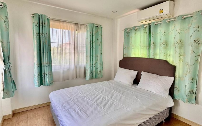 Detached house for rent in Amporn Place Village, Na Phrao, Si Racha great location.