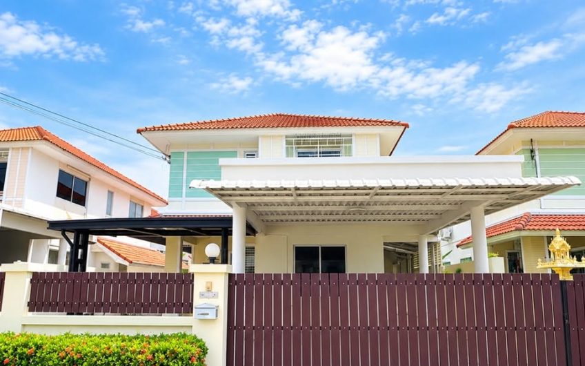 Newly renovated 2-story detached house for sale  Baan Suan View Khao Project, Huai Kapi, Chonburi.