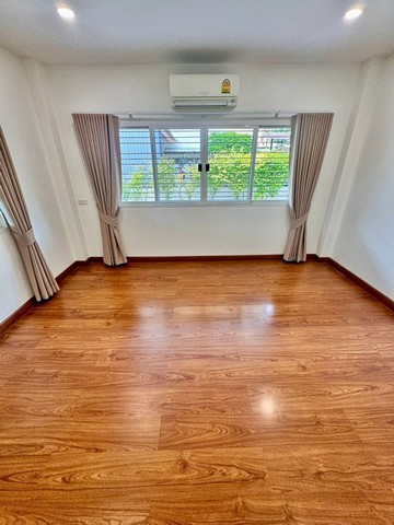 ให้เช่าบ้านเดี่ยวศรีราชา รีโนเวทใหม่ พร้อมอยู่ หมู่บ้านศรีราชา แลนด์ แอนด์ เฮ้าส์ 3