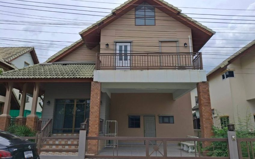Detached house for sale in Si Racha, Country Home 1 Village-great location, well-designed layout, ideal for both living and investment.
