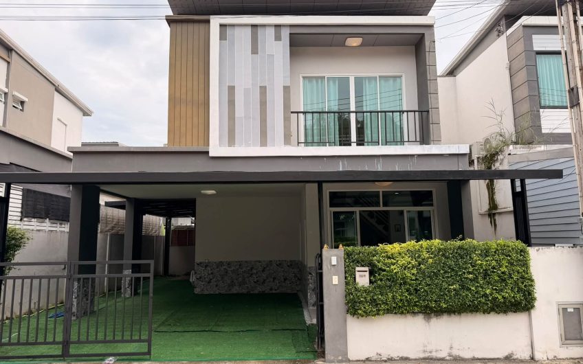 บ้านเดี่ยวให้เช่า ทริโอทาวน์ อัสสัมชัญศรีราชา ทำเลดี เดินทางสะดวก พร้อมเข้าอยู่