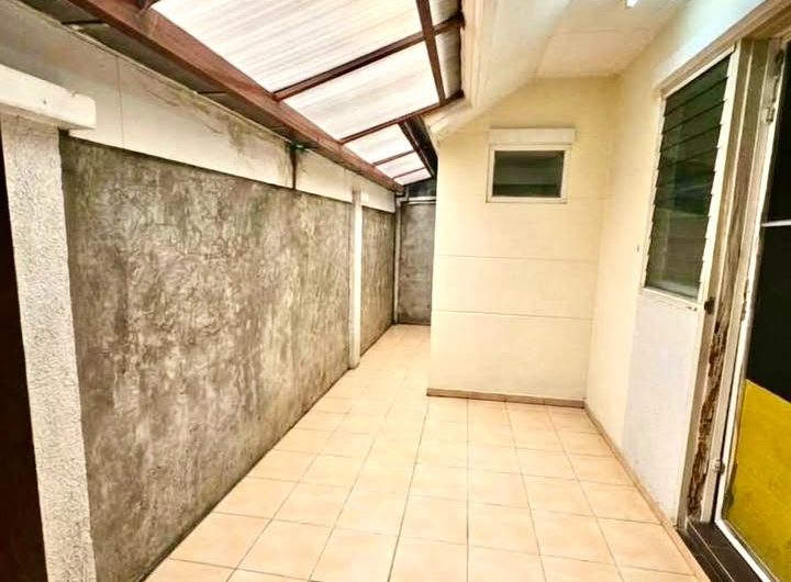 Resale detached house in Si Racha, Village Park project-desirable location with convenient access.