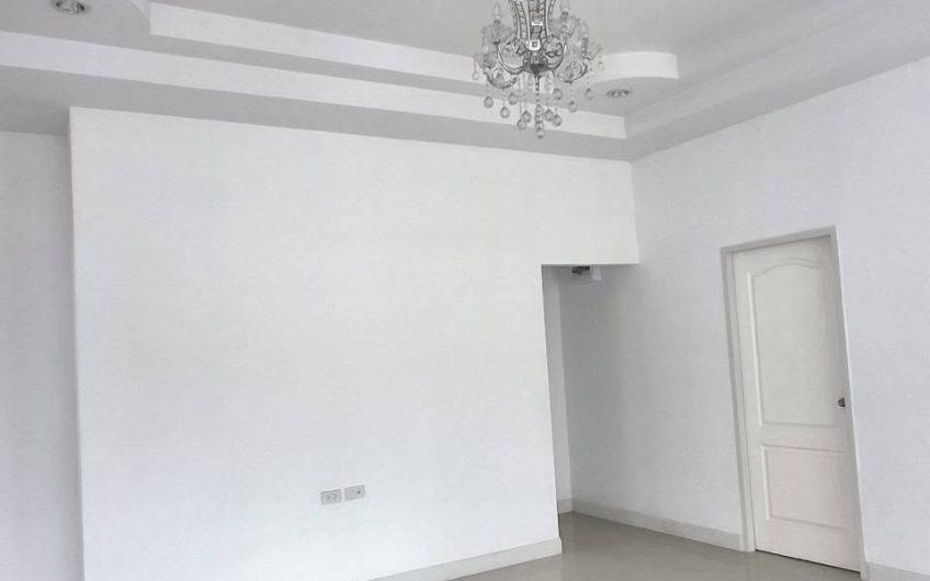 Detached house for sale in Si Racha corner unit offering more space for your family’s happiness at The Rich Perfect.
