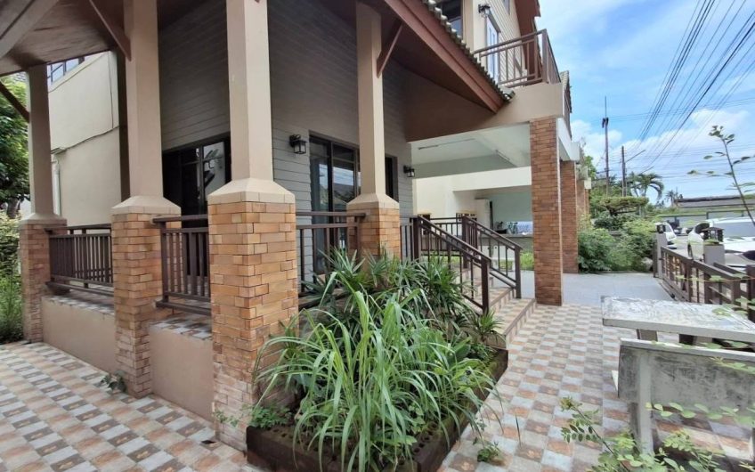 Detached house for sale in Si Racha, Country Home 1 Village-great location, well-designed layout, ideal for both living and investment.