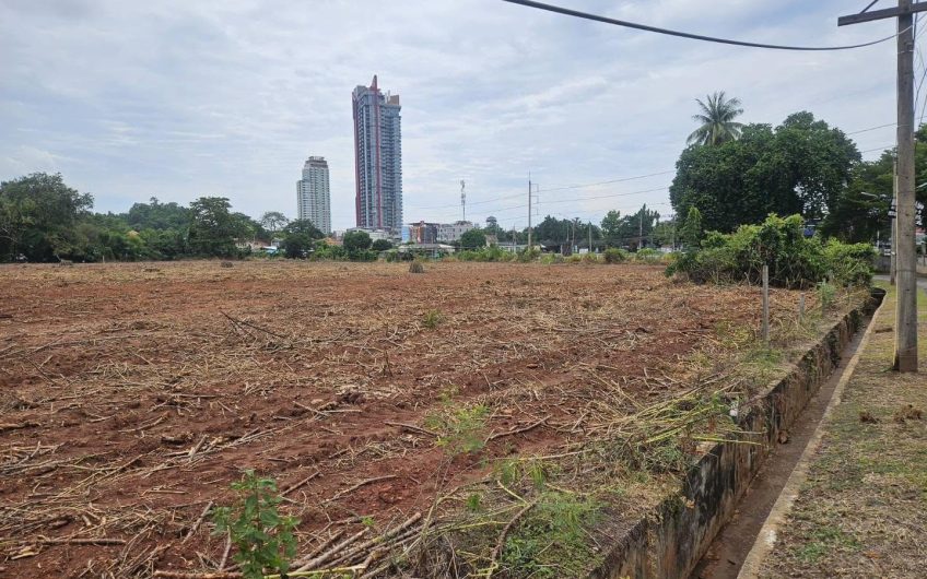 ขายที่ดินศรีราชา-บางพระ ติดถนนสุขุมวิท ทำเลเด่น ใกล้แหล่งชุมชนและทะเล